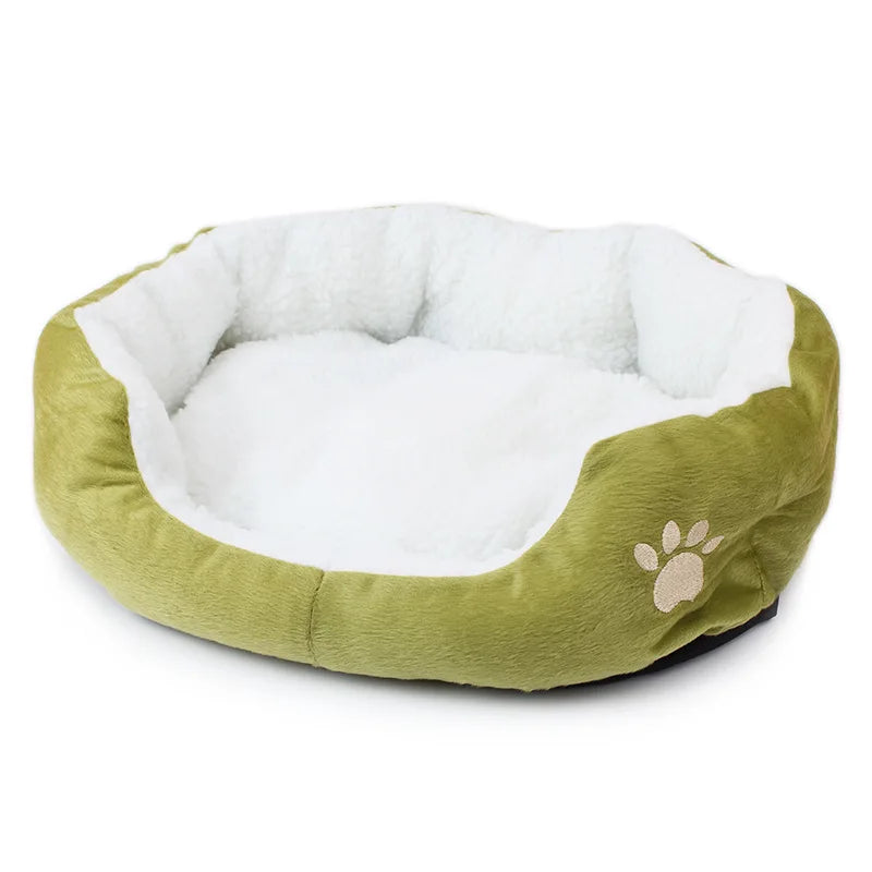 Plush Sherpa Dog Bed — Cozy Bear Design Pet Bed for Small & Large Dogs