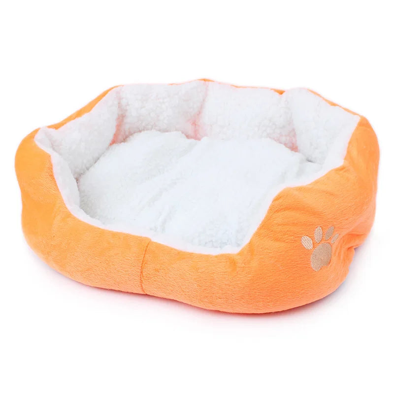 Plush Sherpa Dog Bed — Cozy Bear Design Pet Bed for Small & Large Dogs